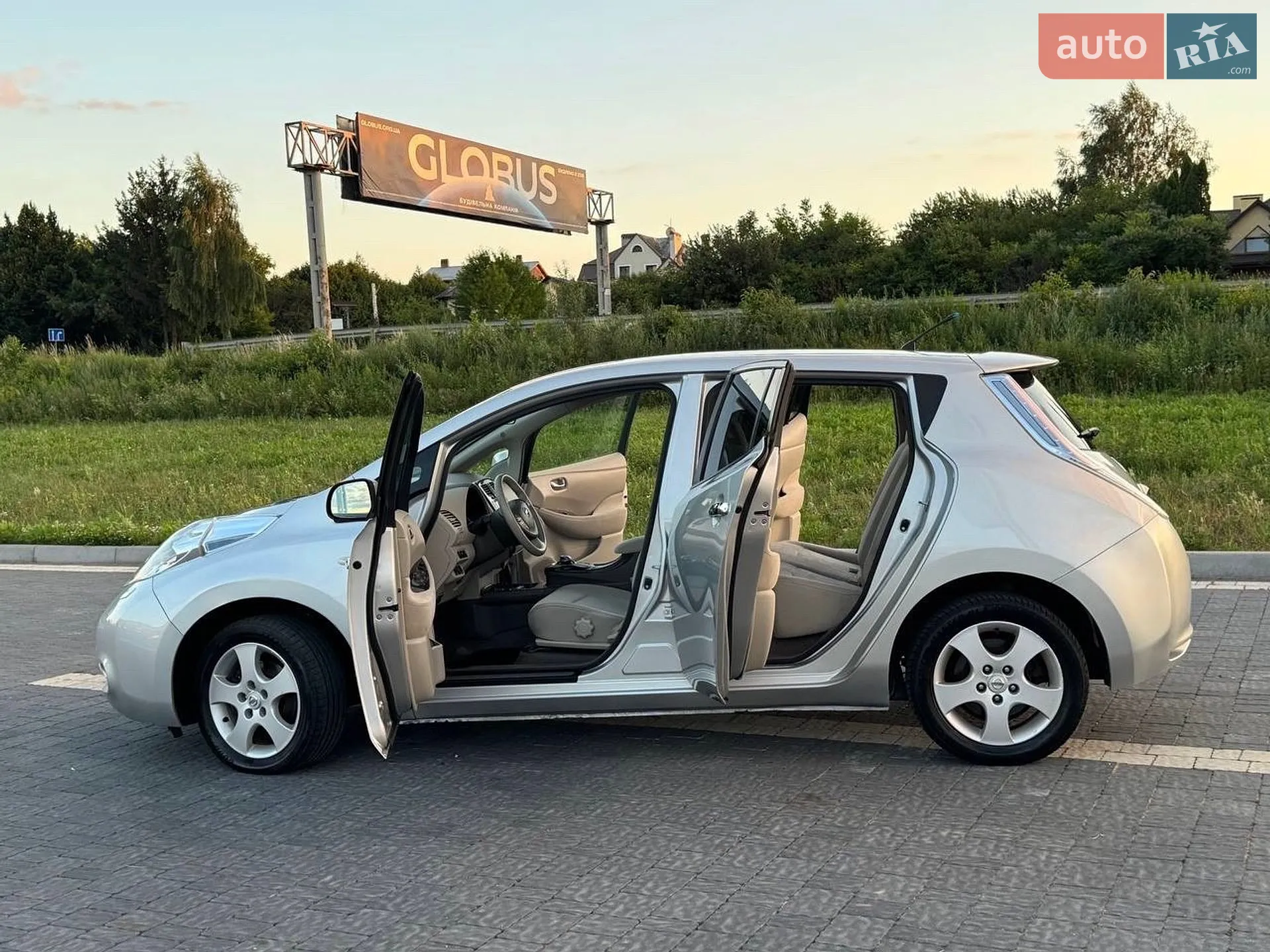 2012 Nissan Leaf - мініатюра 13