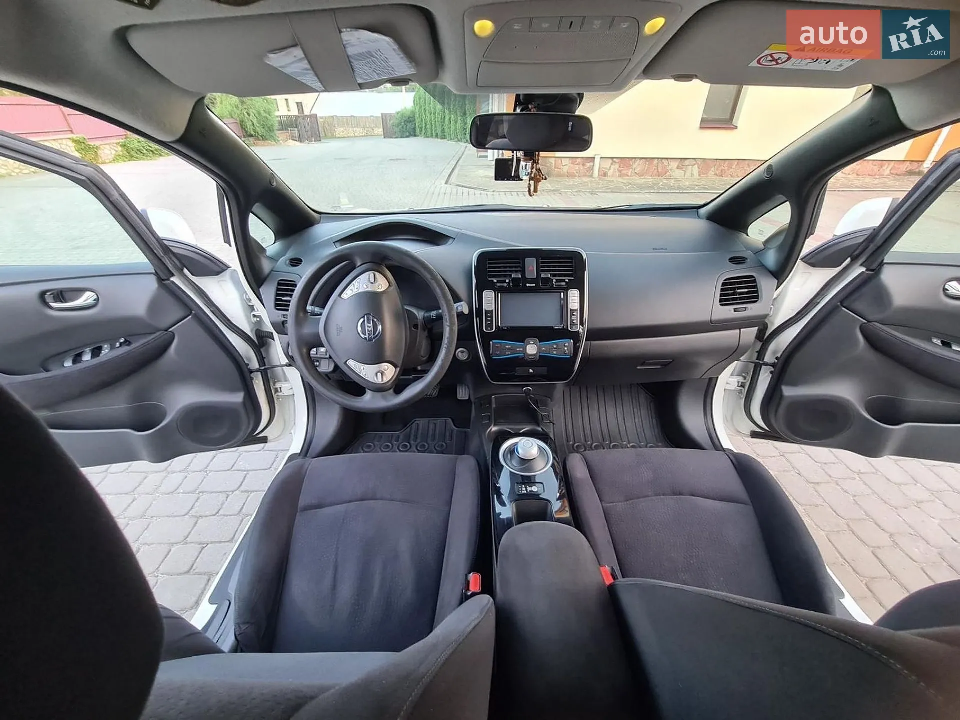 2014 Nissan Leaf - мініатюра 12
