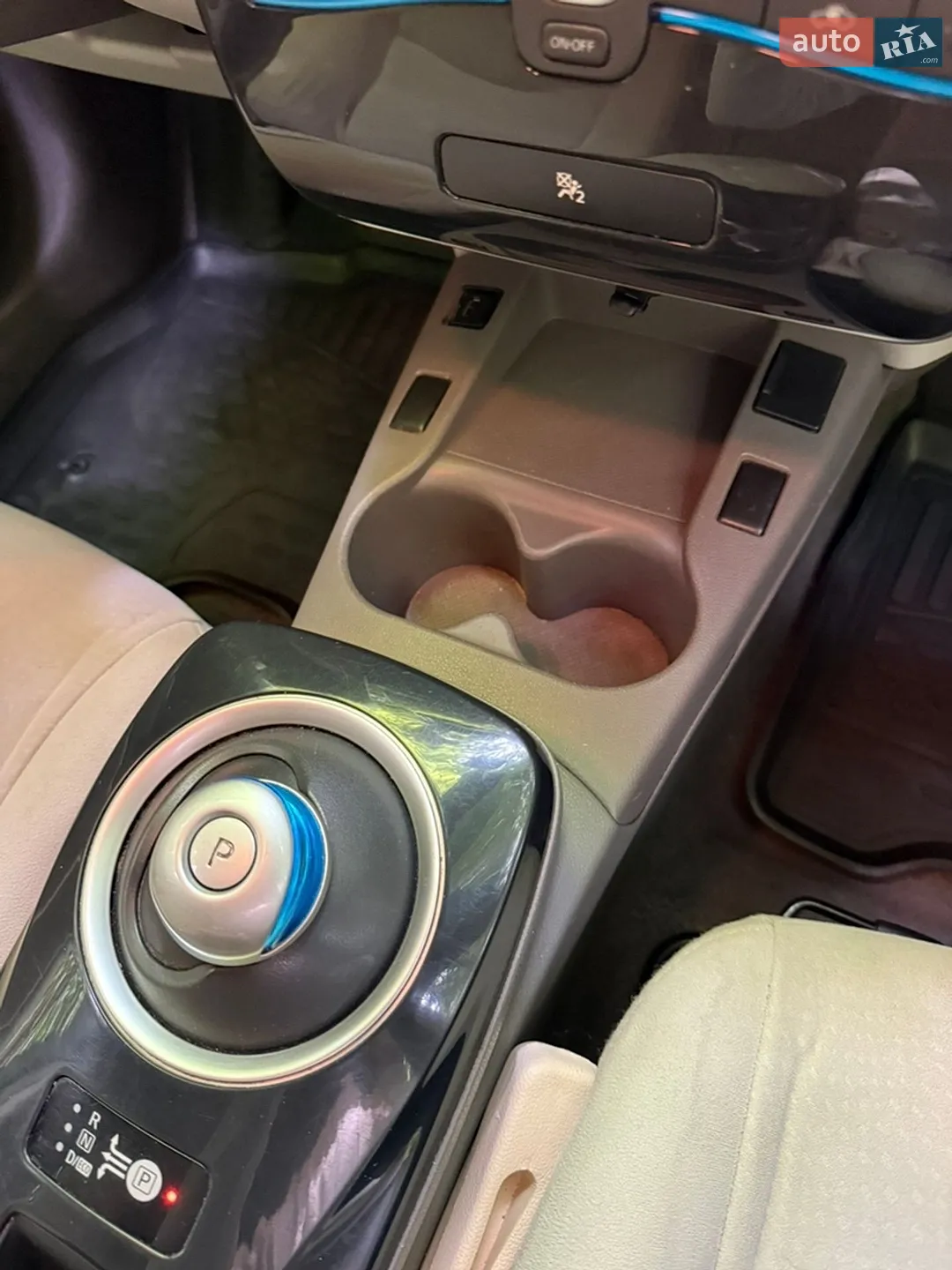 2010 Nissan Leaf - мініатюра 40