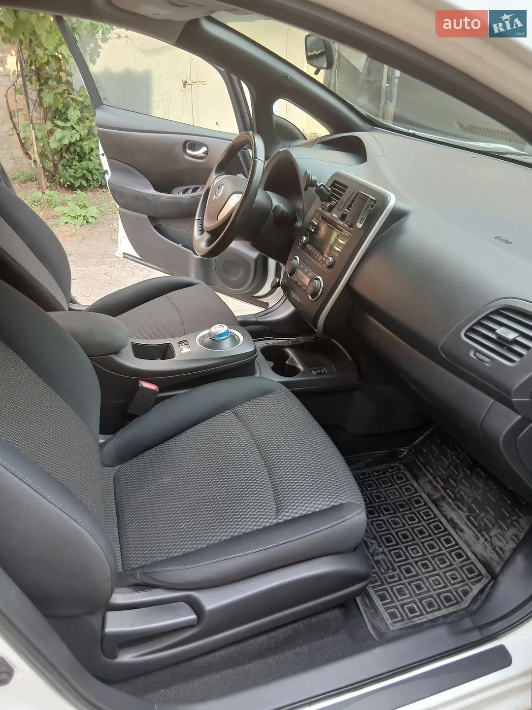 2013 Nissan Leaf - мініатюра 13