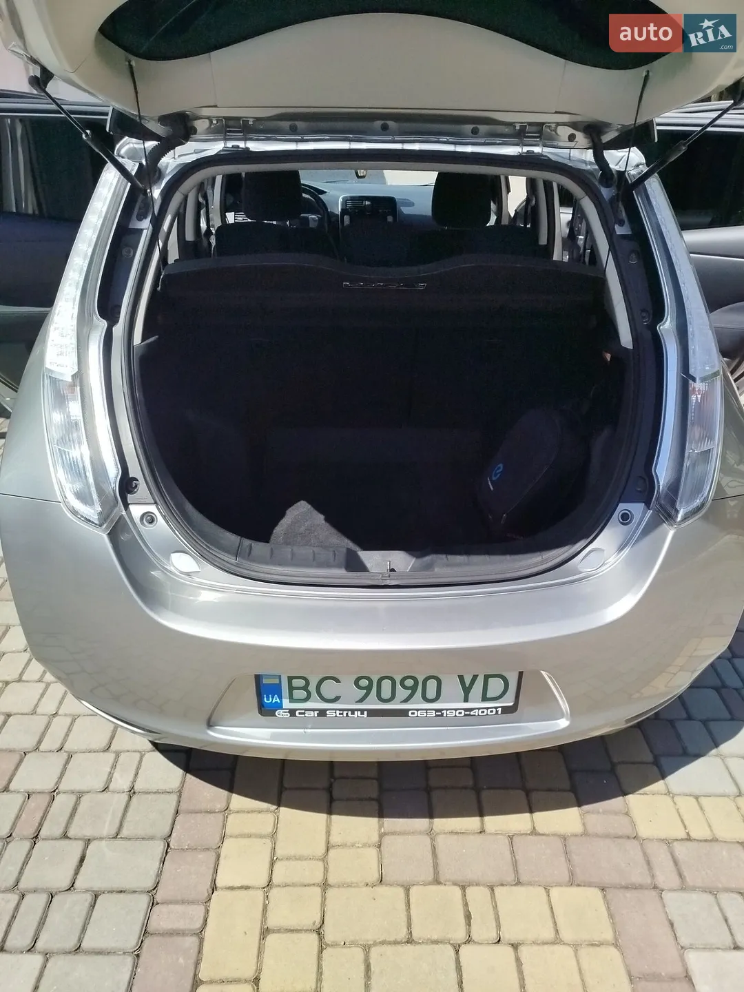 2016 Nissan Leaf - мініатюра 10