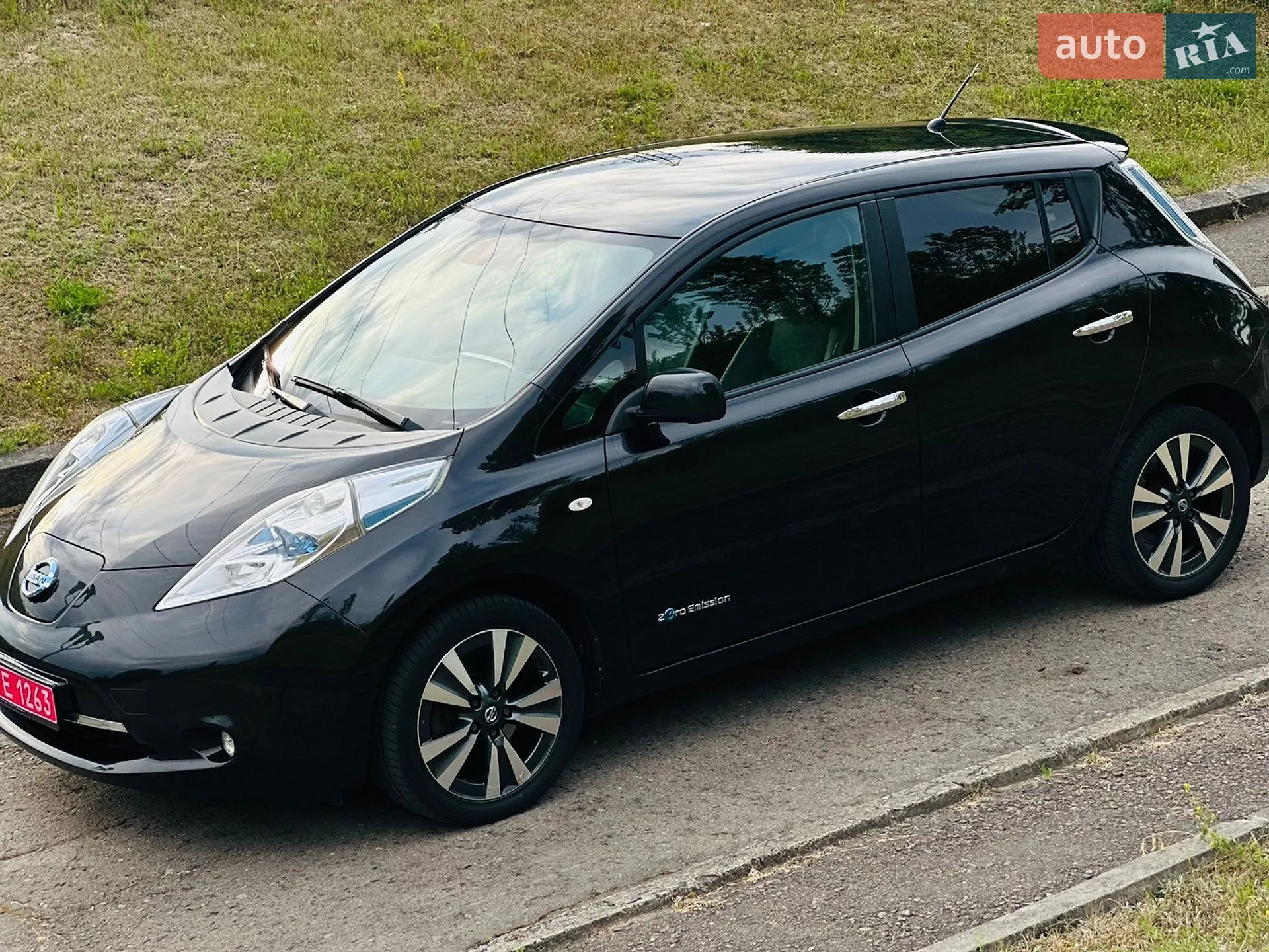 2015 Nissan Leaf - мініатюра 4