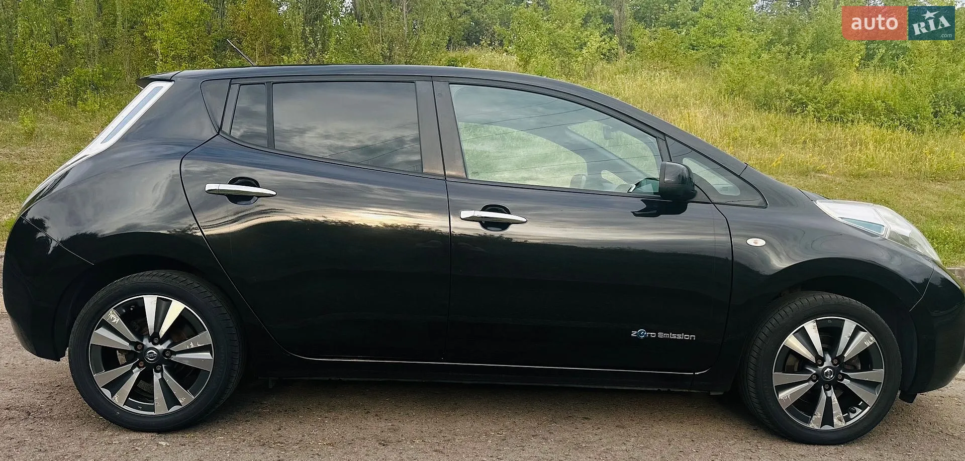 2015 Nissan Leaf - мініатюра 8