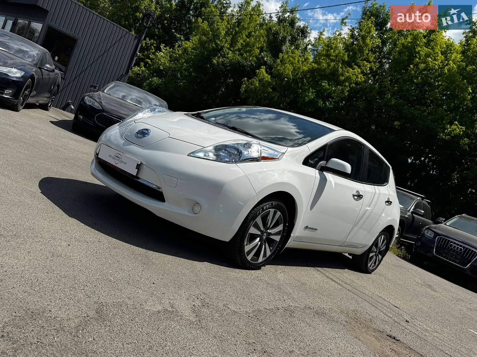 2017 Nissan Leaf - мініатюра 2