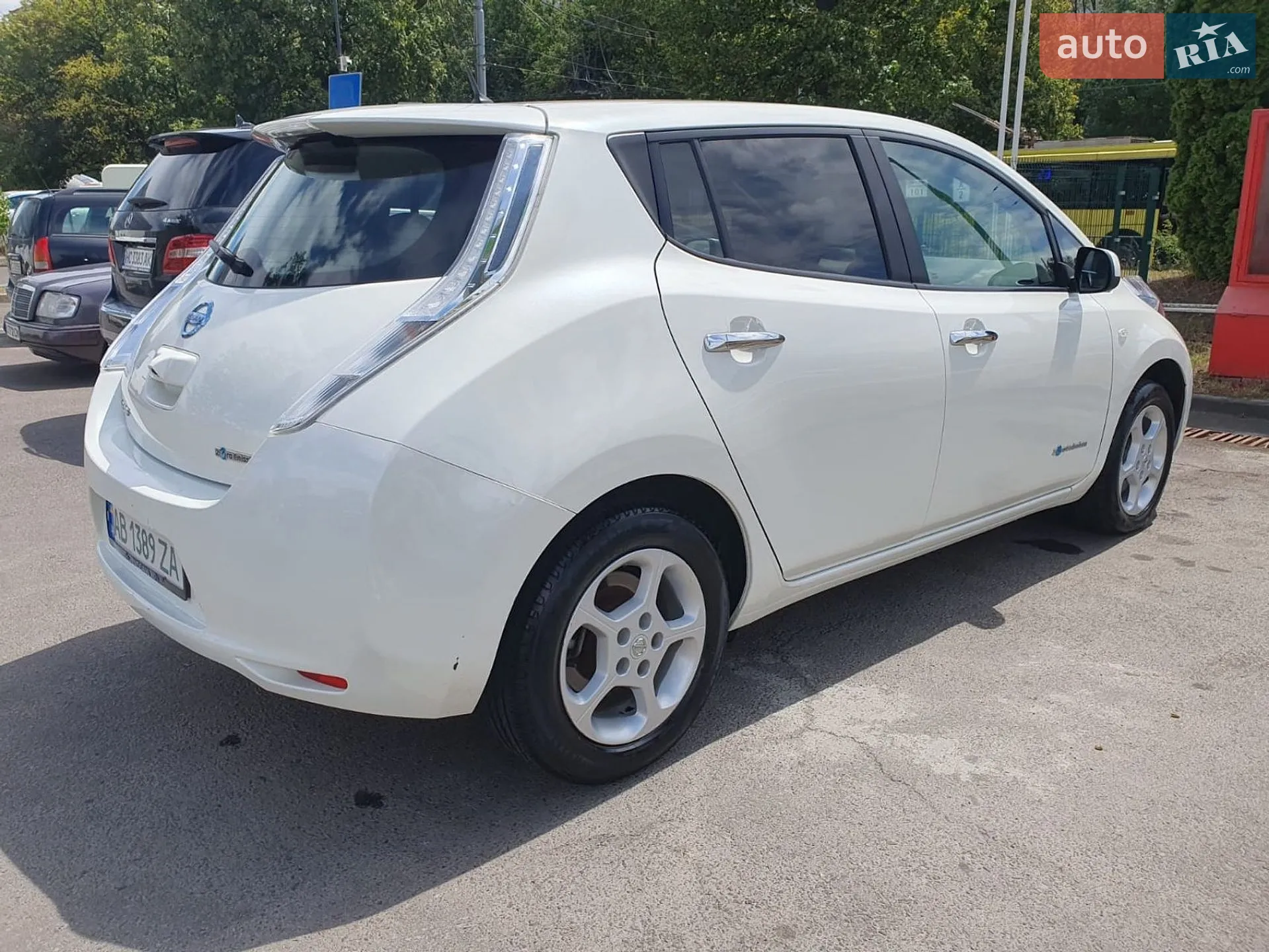 2017 Nissan Leaf - мініатюра 4