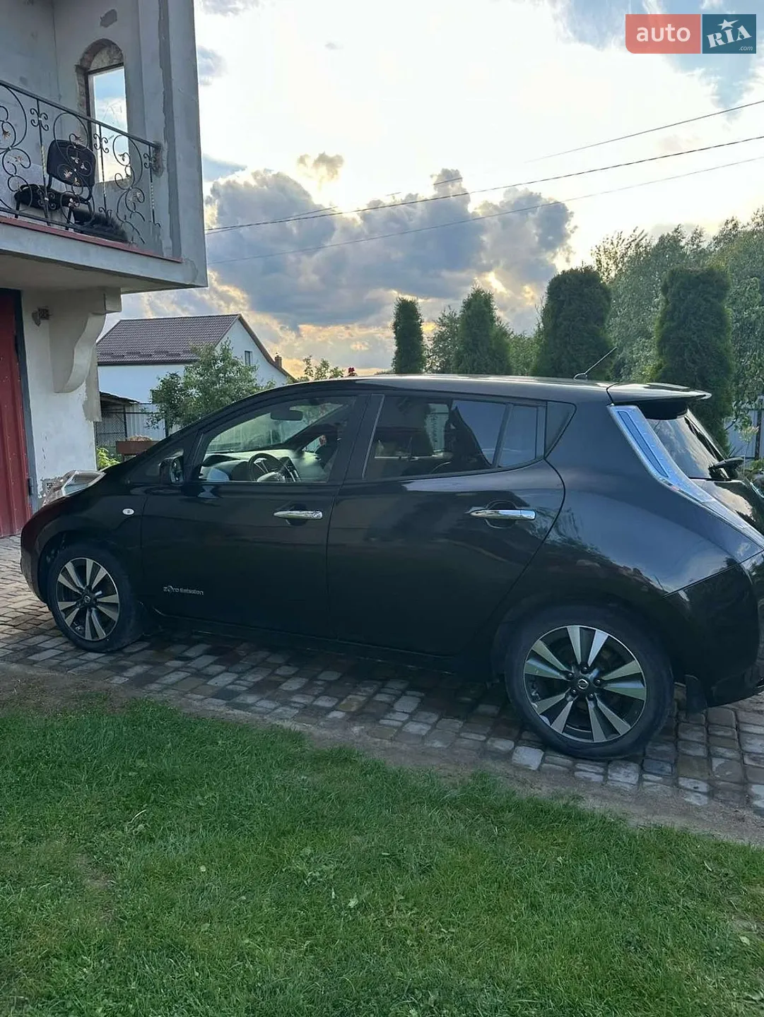 2015 Nissan Leaf - мініатюра 11
