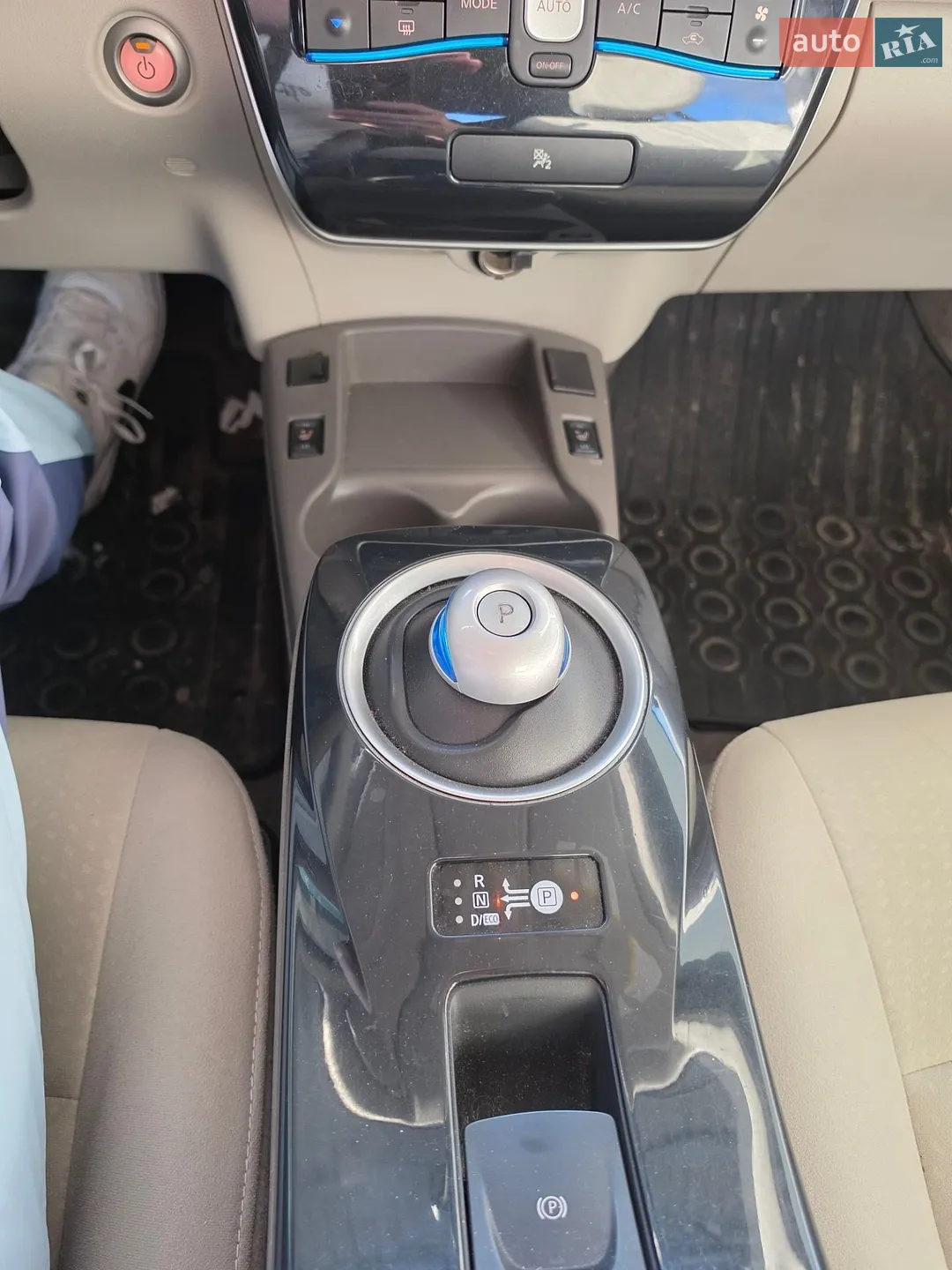 2012 Nissan Leaf - мініатюра 11