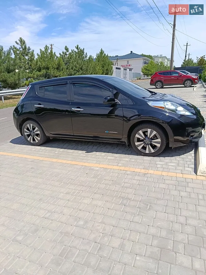 2016 Nissan Leaf - мініатюра 15