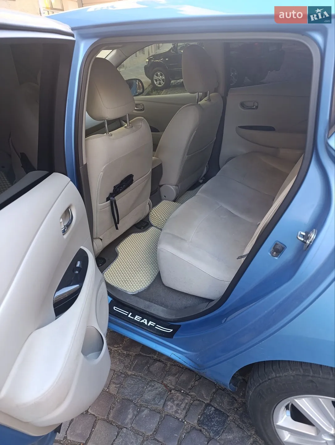2011 Nissan Leaf - мініатюра 9