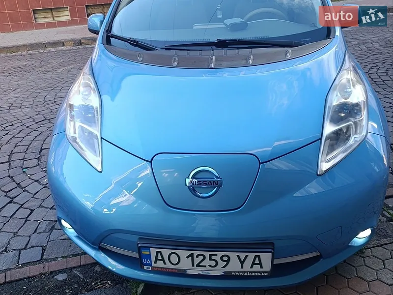 Nissan Leaf 2011
