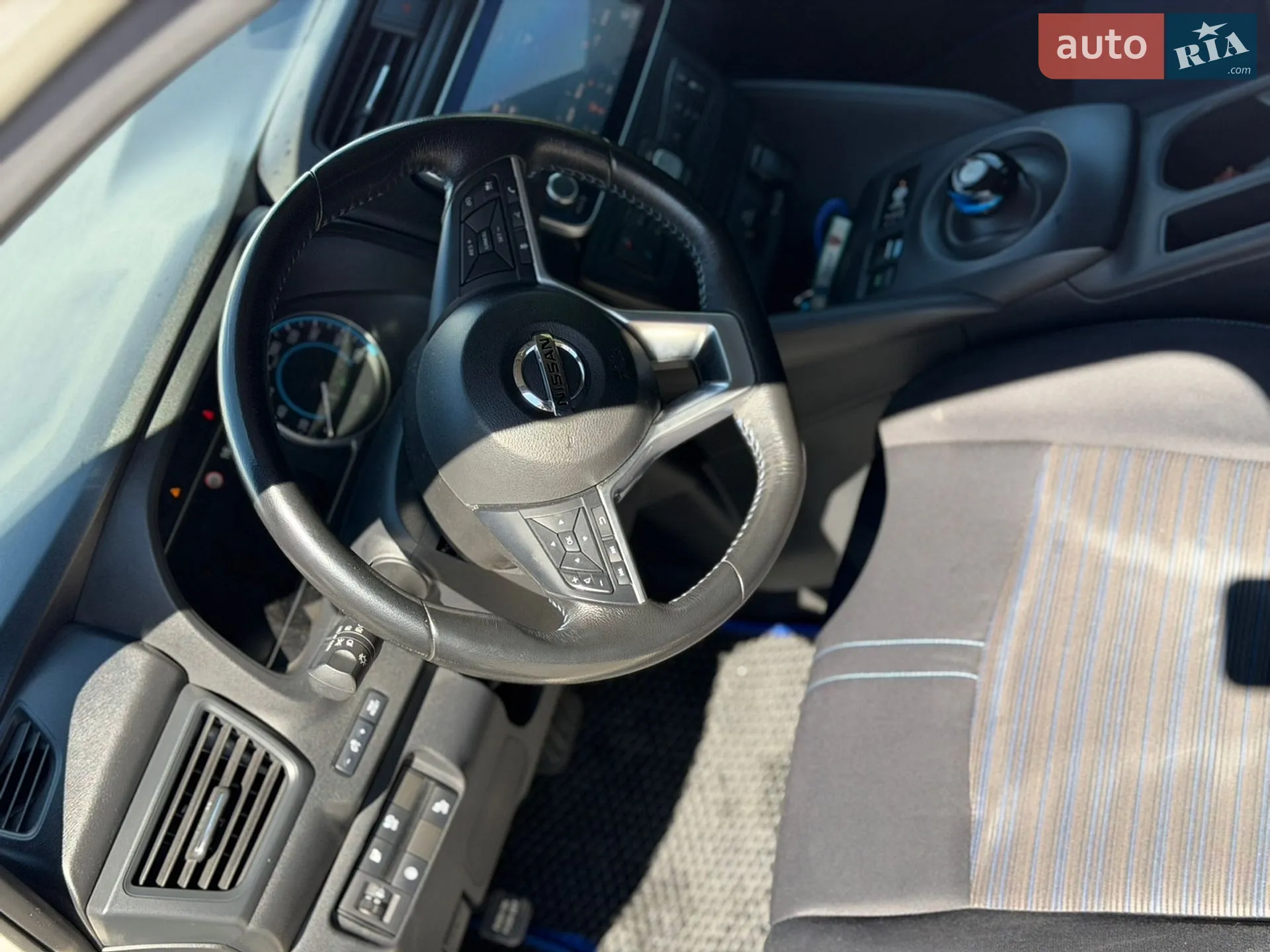 2020 Nissan Leaf - мініатюра 17