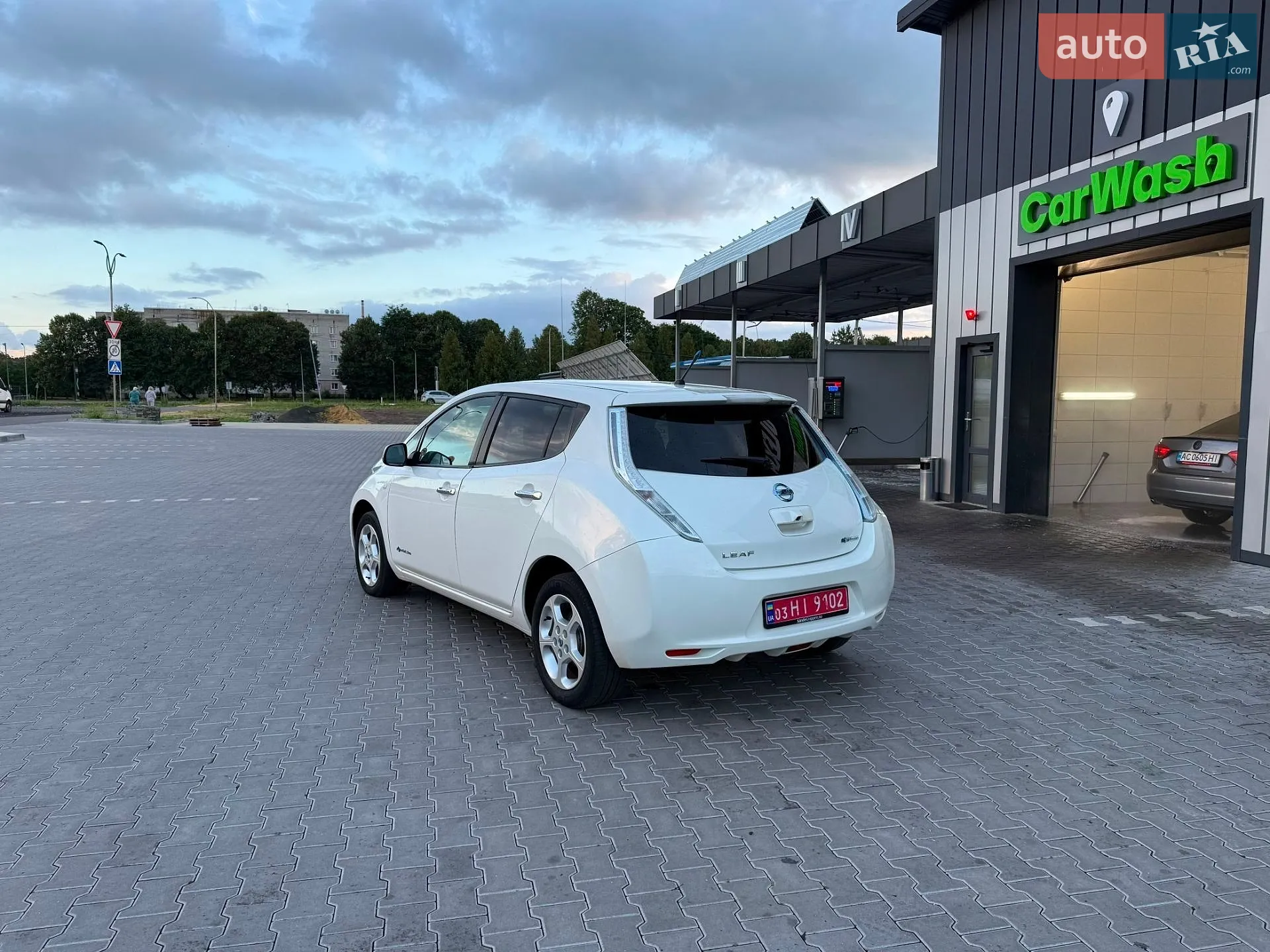 2014 Nissan Leaf - мініатюра 9
