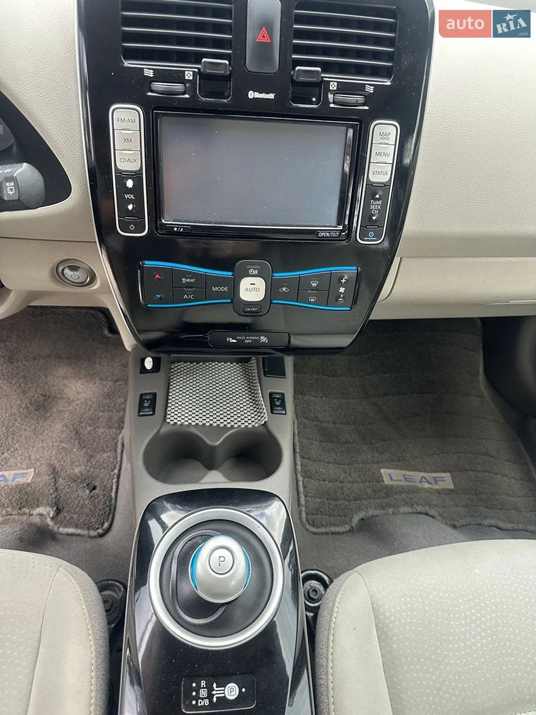 2014 Nissan Leaf - мініатюра 11