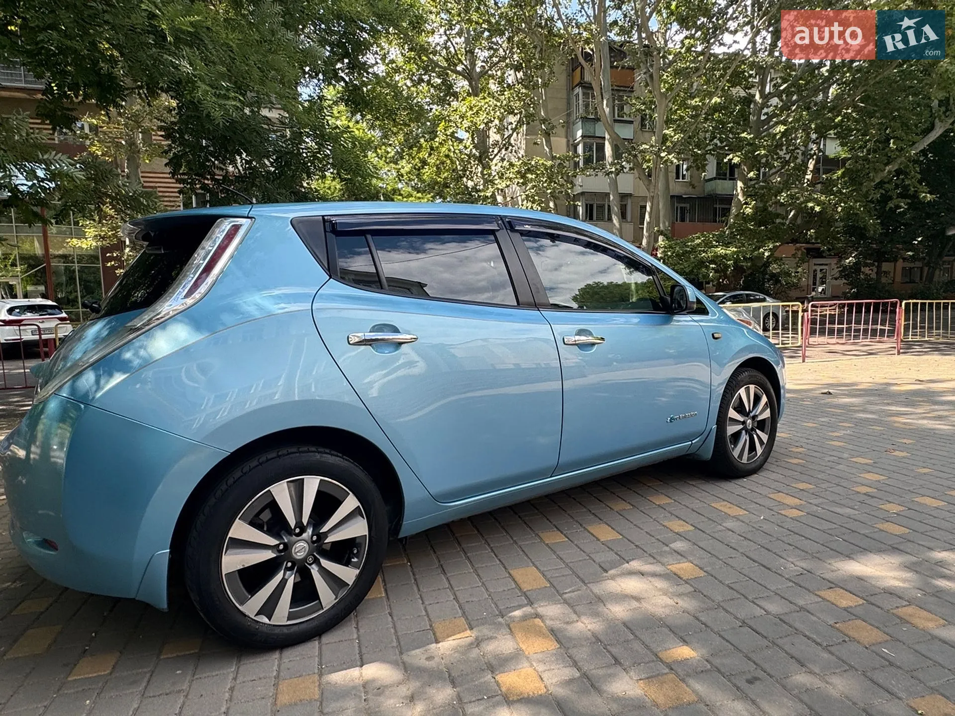 2014 Nissan Leaf - мініатюра 11