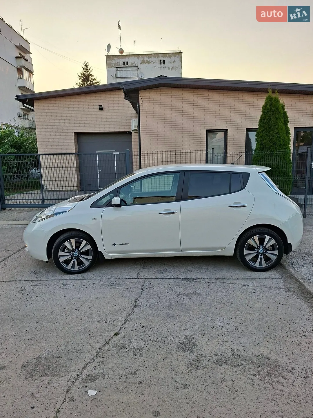 2014 Nissan Leaf - мініатюра 16