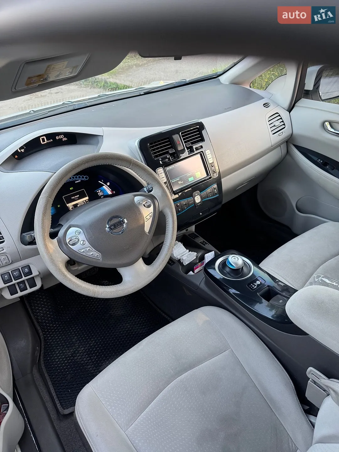 2011 Nissan Leaf - мініатюра 9