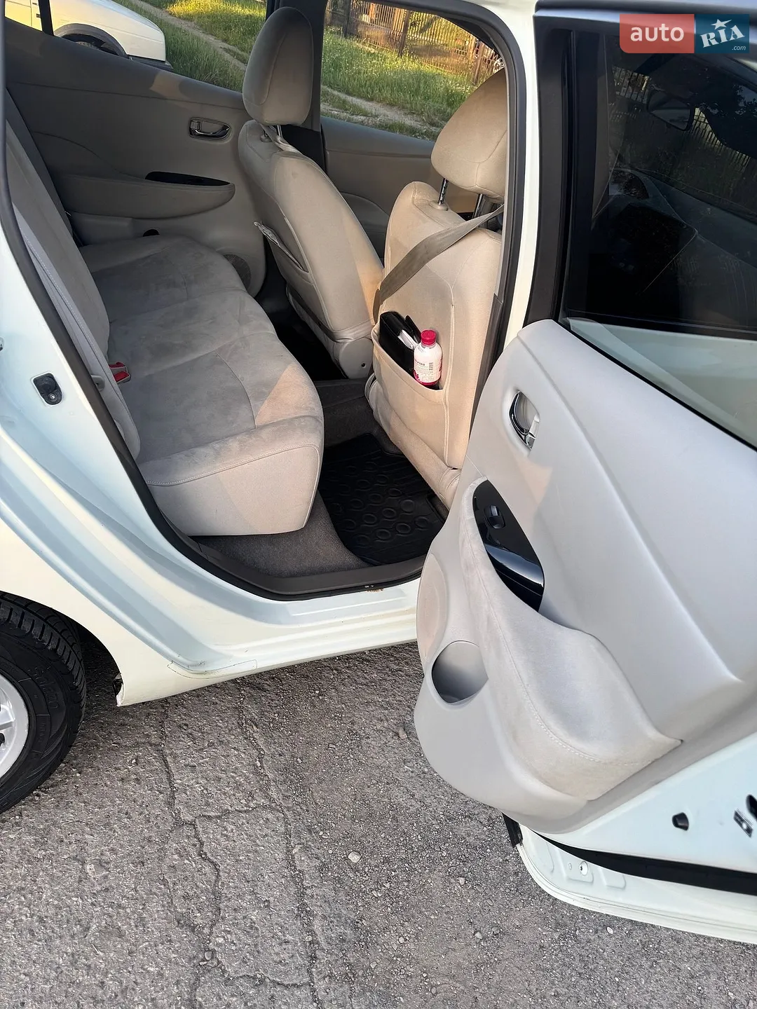 2011 Nissan Leaf - мініатюра 10