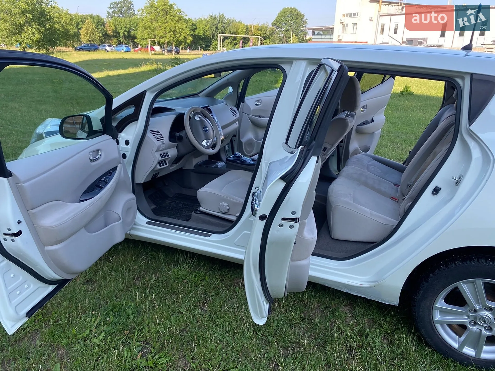 2012 Nissan Leaf - мініатюра 11