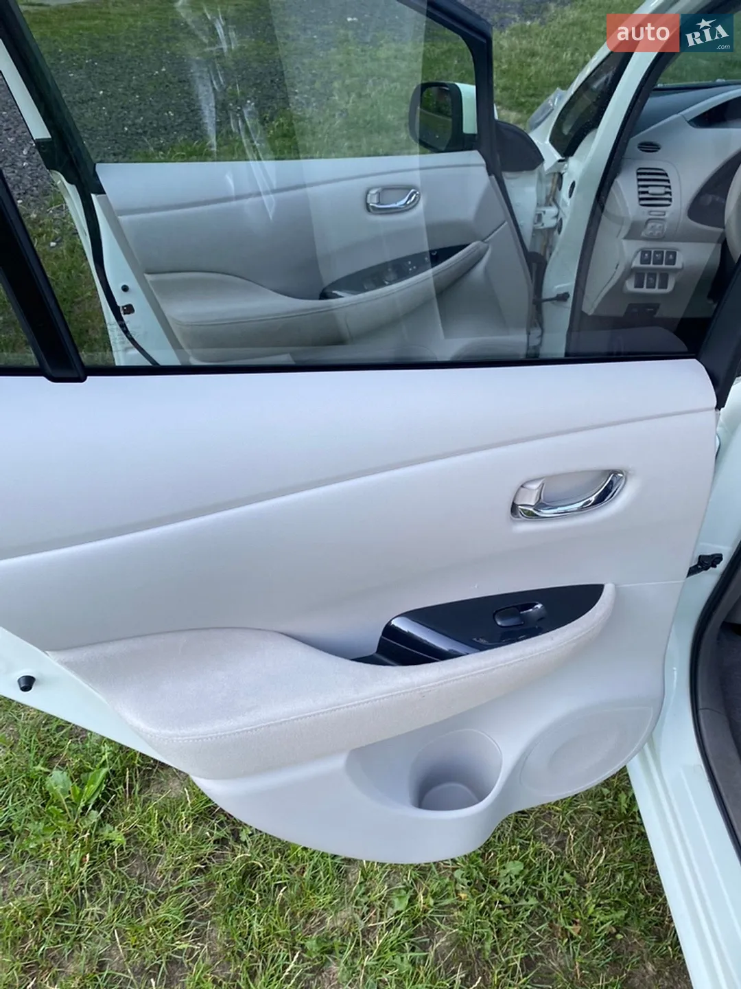 2012 Nissan Leaf - мініатюра 21