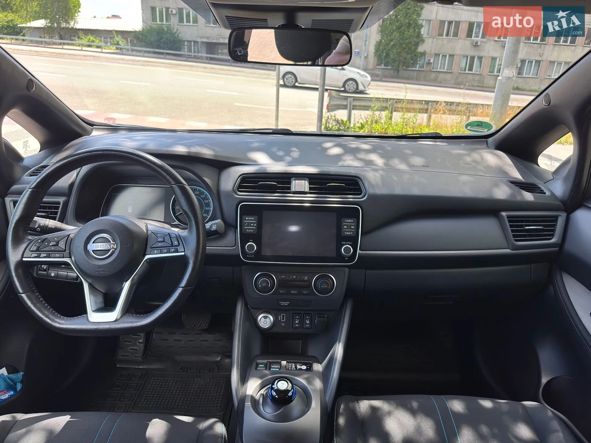 2022 Nissan Leaf - мініатюра 28