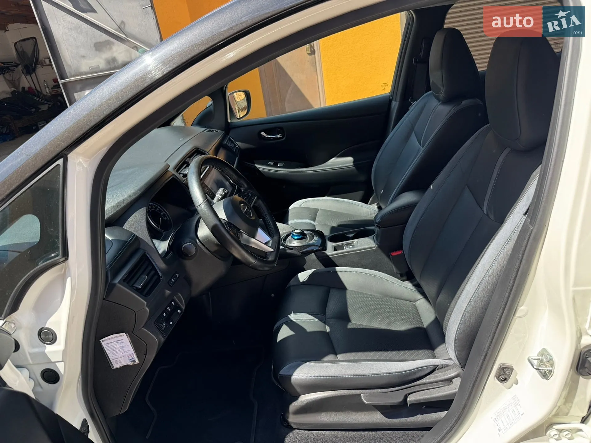 2020 Nissan Leaf - мініатюра 16