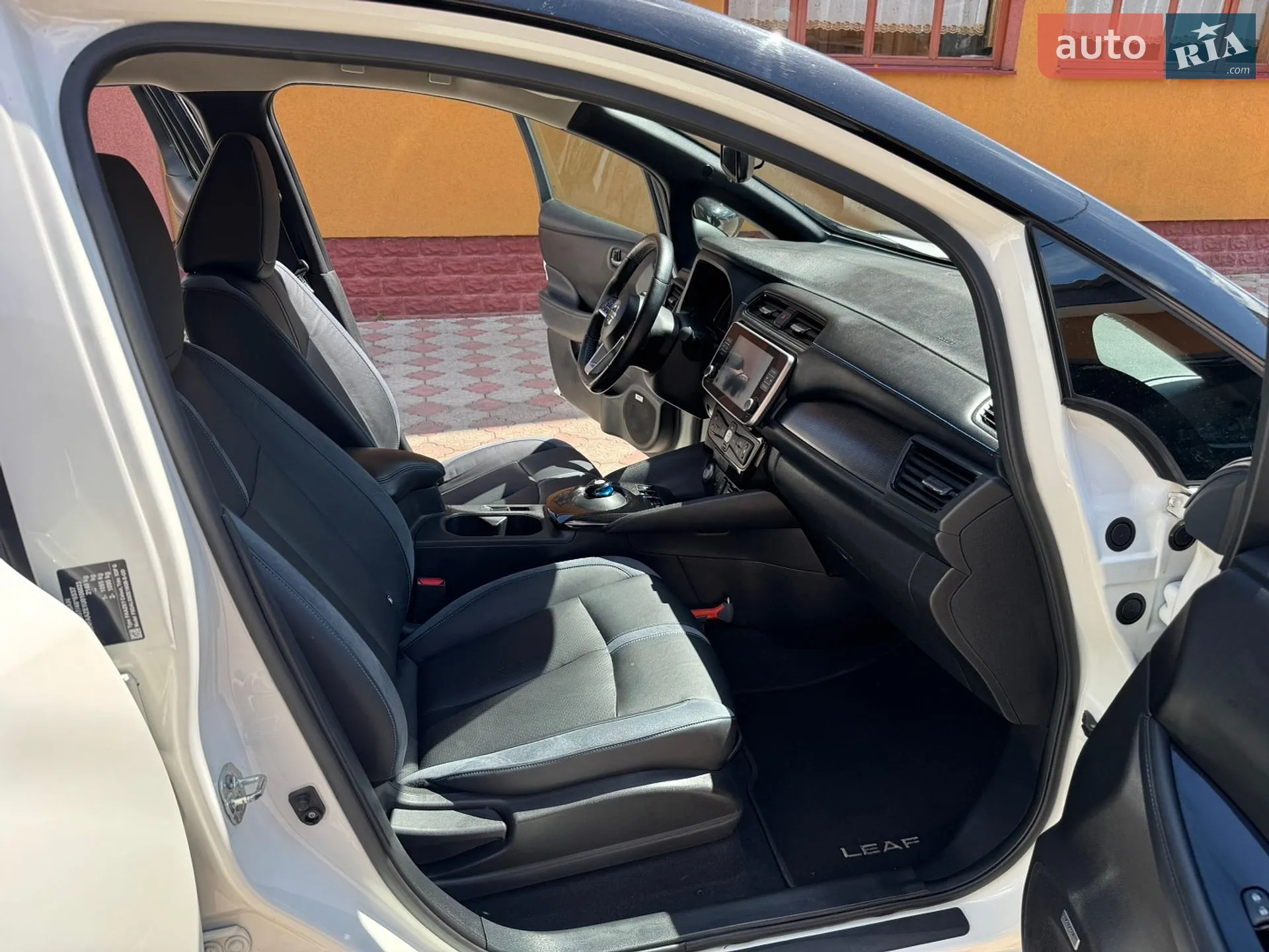2020 Nissan Leaf - мініатюра 21