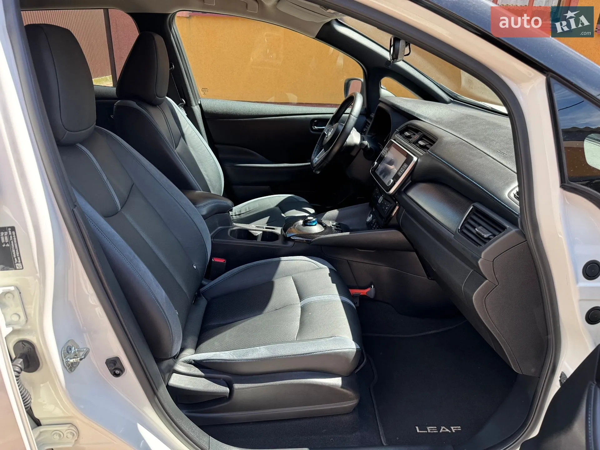 2020 Nissan Leaf - мініатюра 38