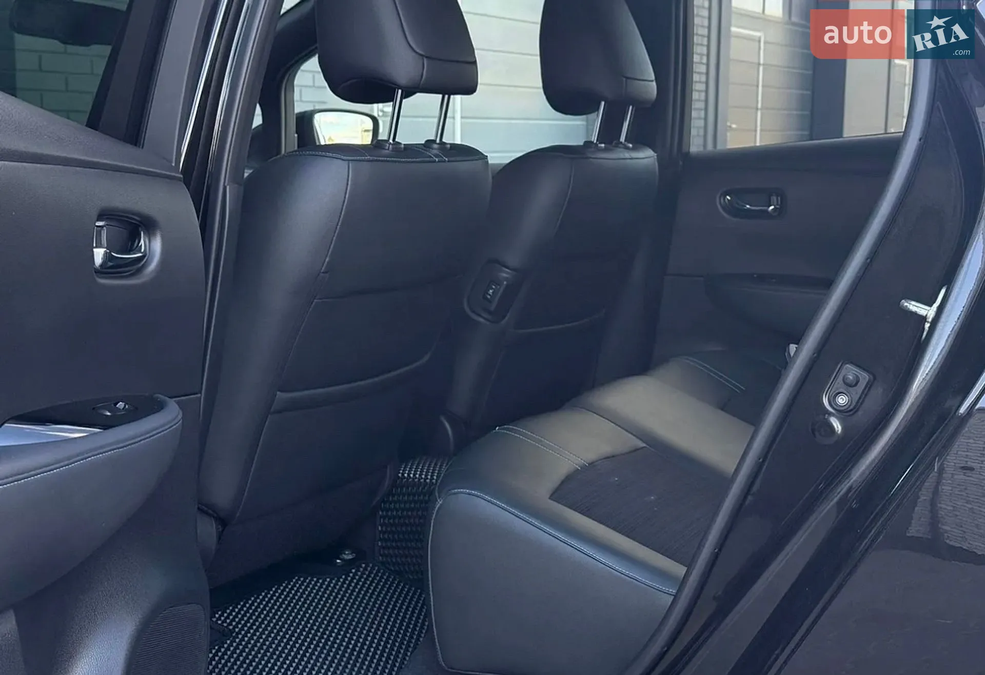 2018 Nissan Leaf - мініатюра 65