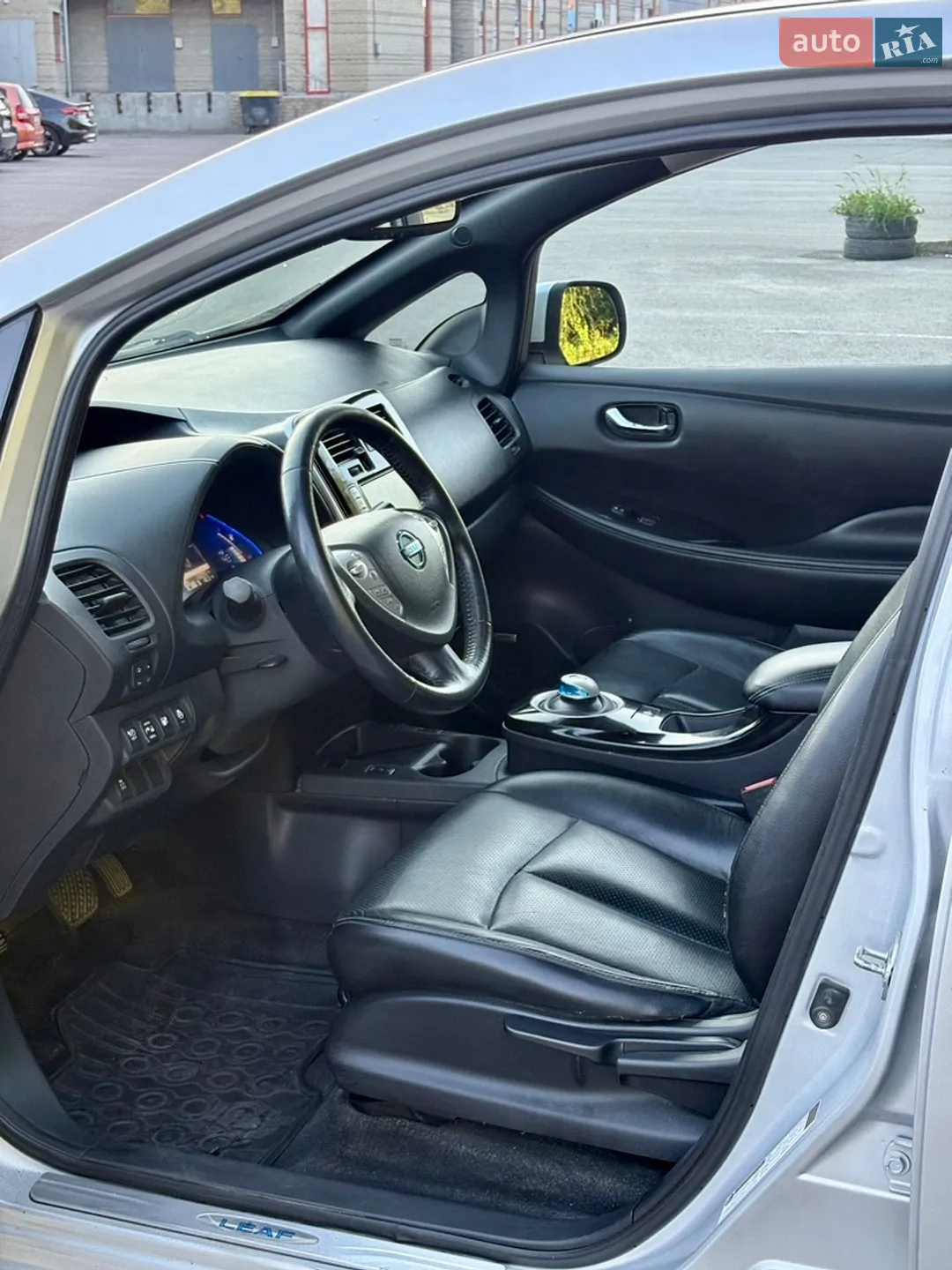 2013 Nissan Leaf - мініатюра 11