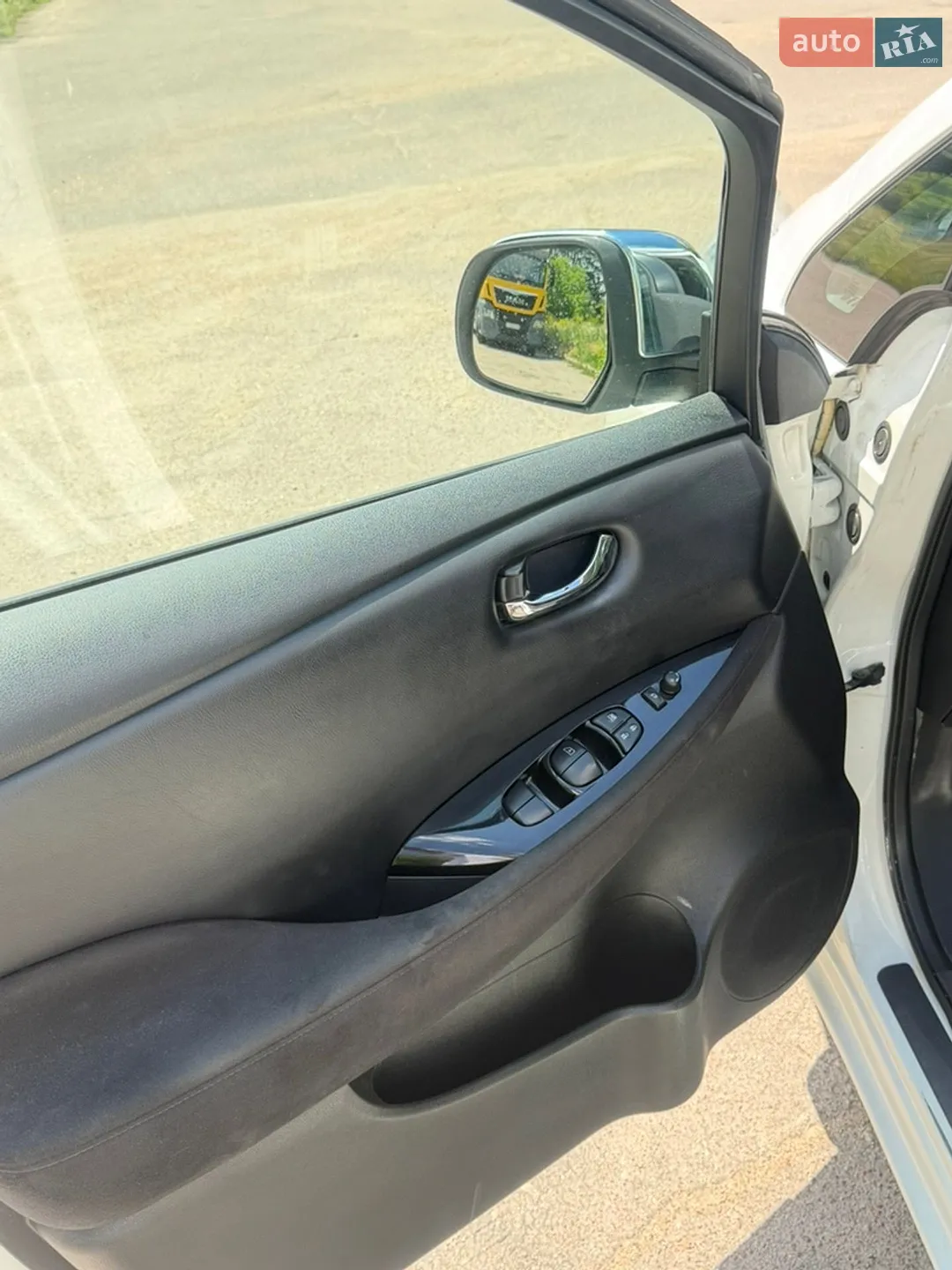 2014 Nissan Leaf - мініатюра 4