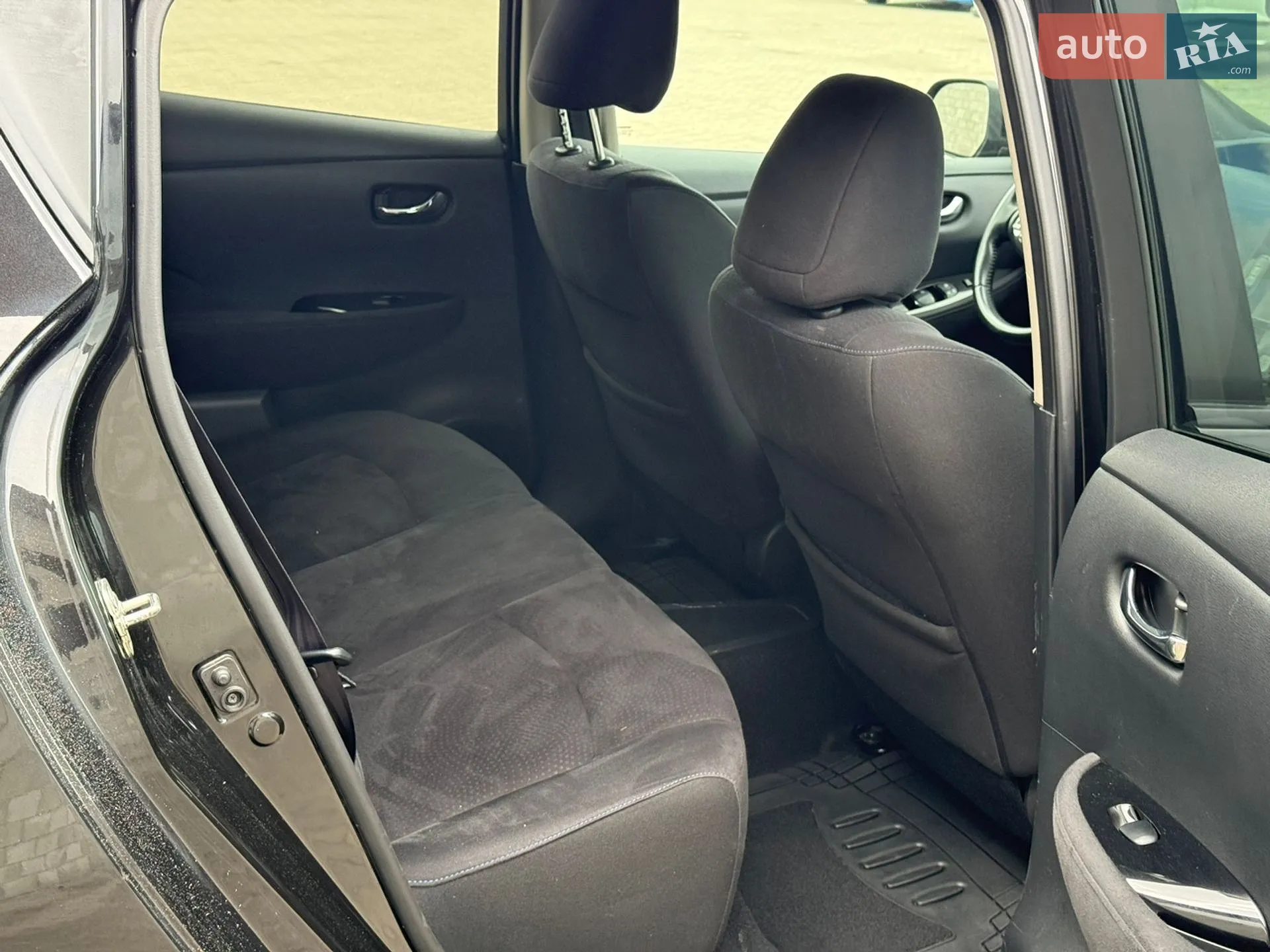 2014 Nissan Leaf - мініатюра 32