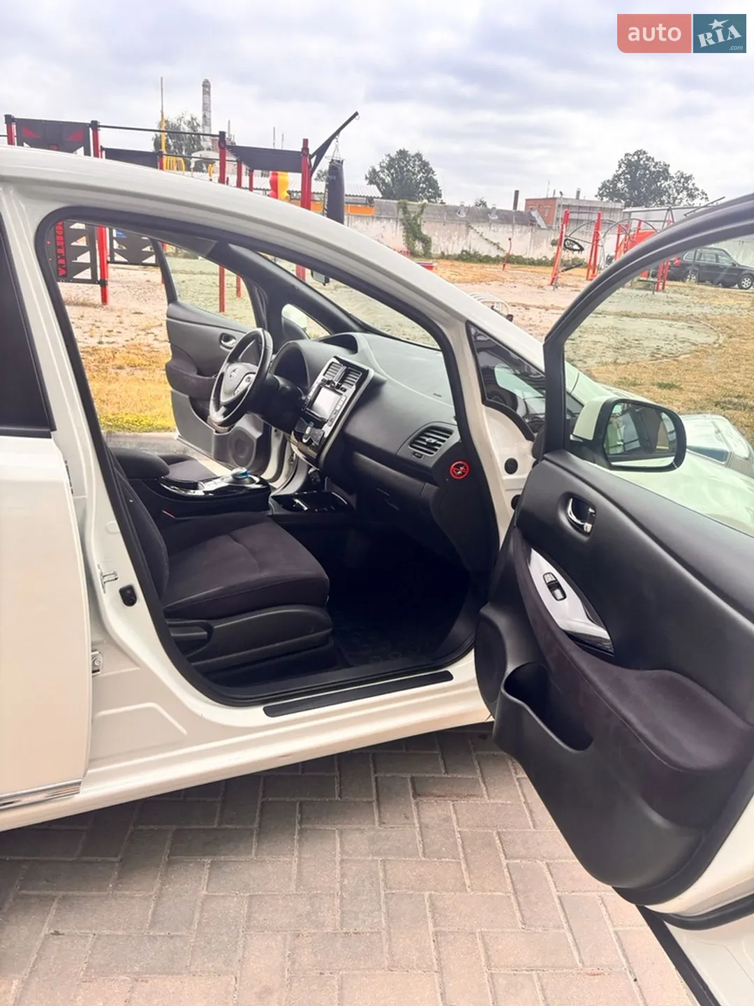 2014 Nissan Leaf - мініатюра 16
