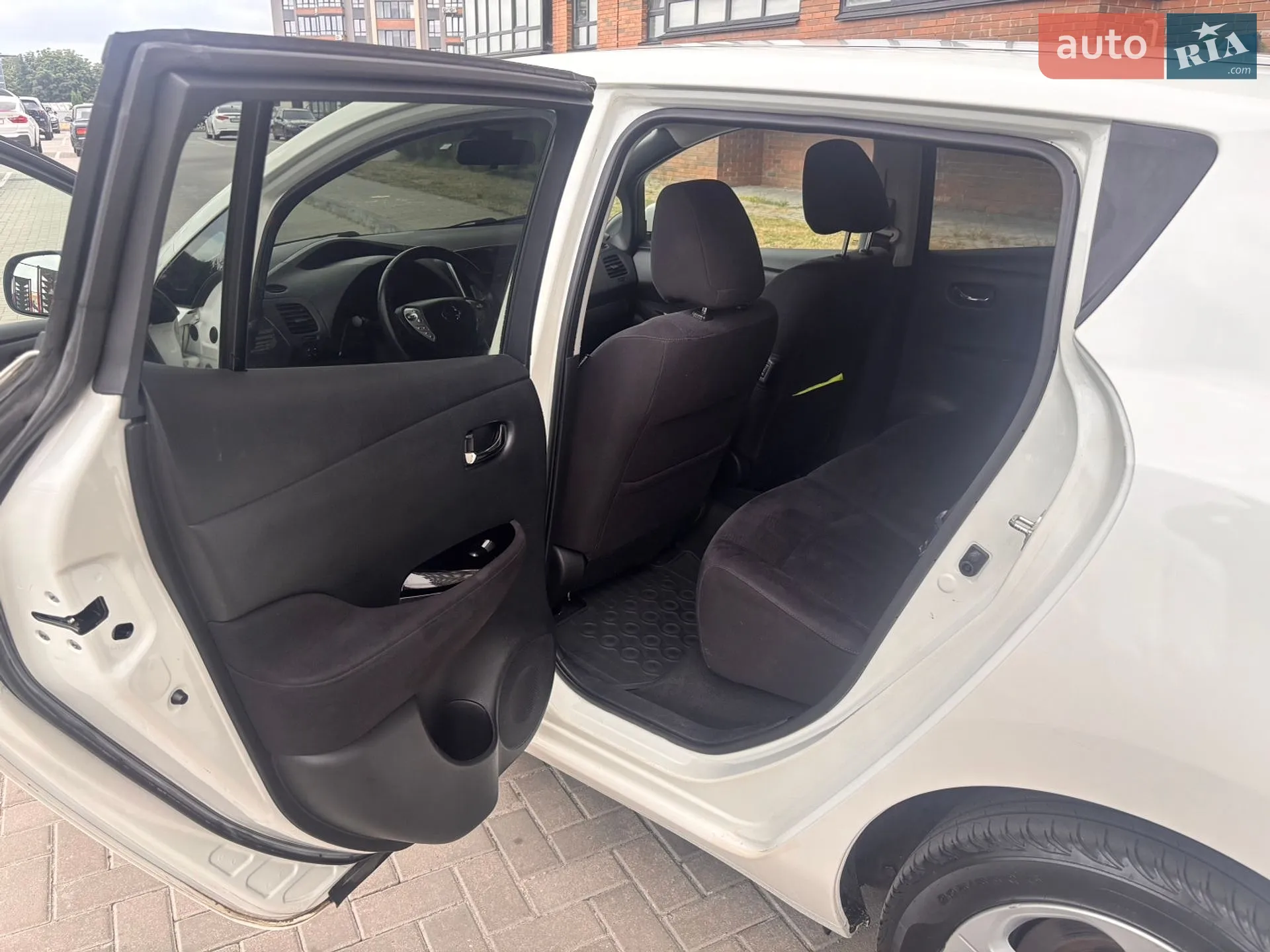 2014 Nissan Leaf - мініатюра 21