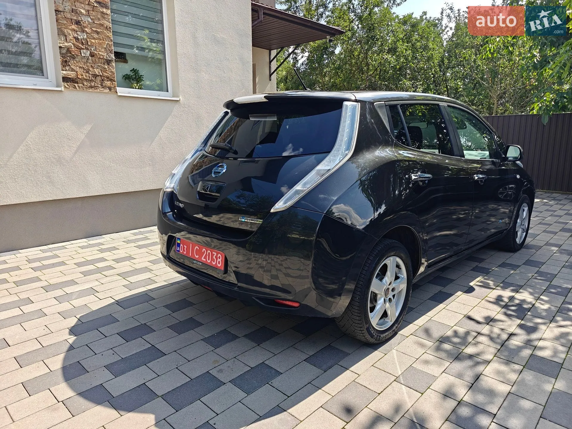 2015 Nissan Leaf - мініатюра 4
