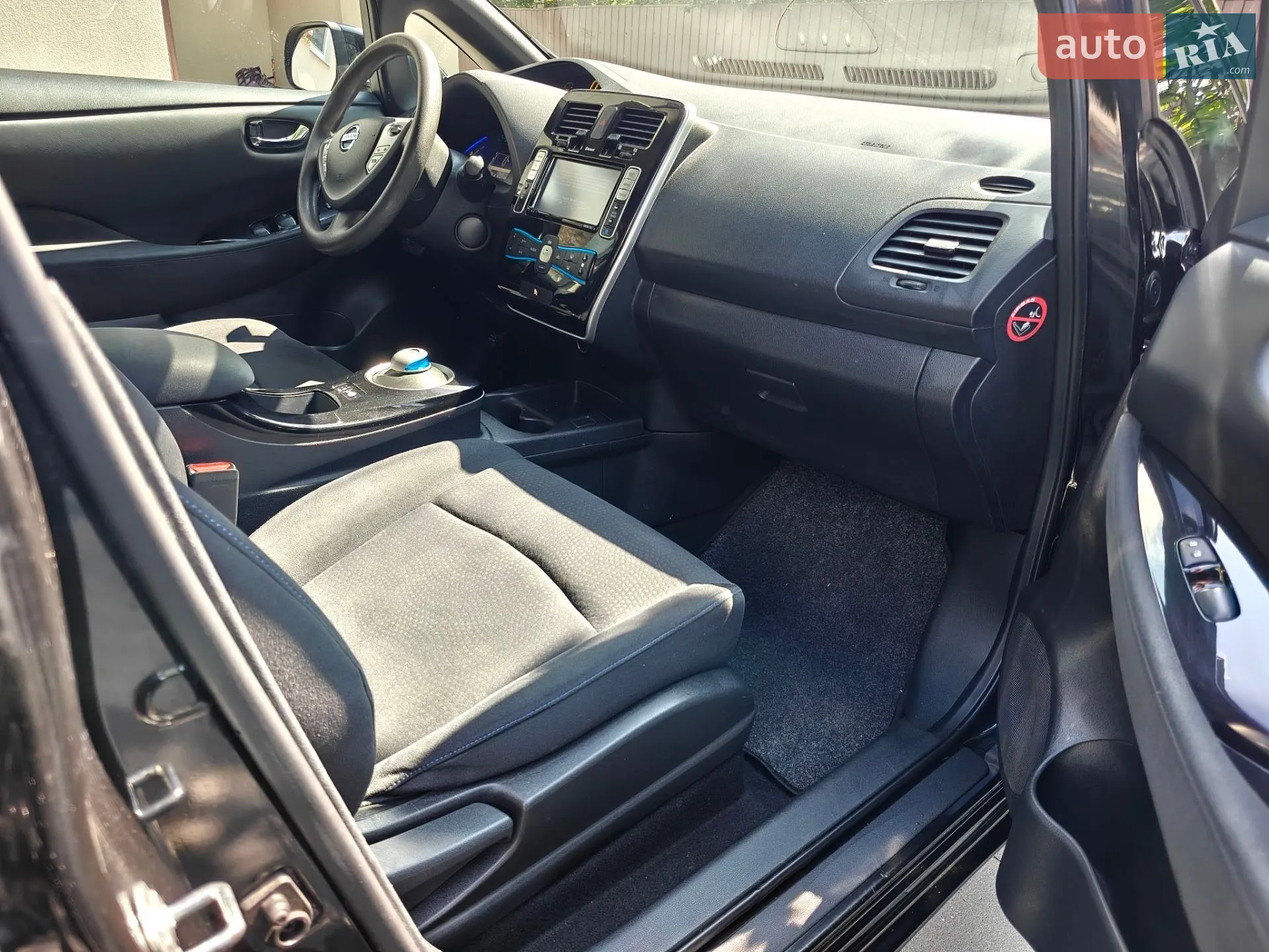 2015 Nissan Leaf - мініатюра 11