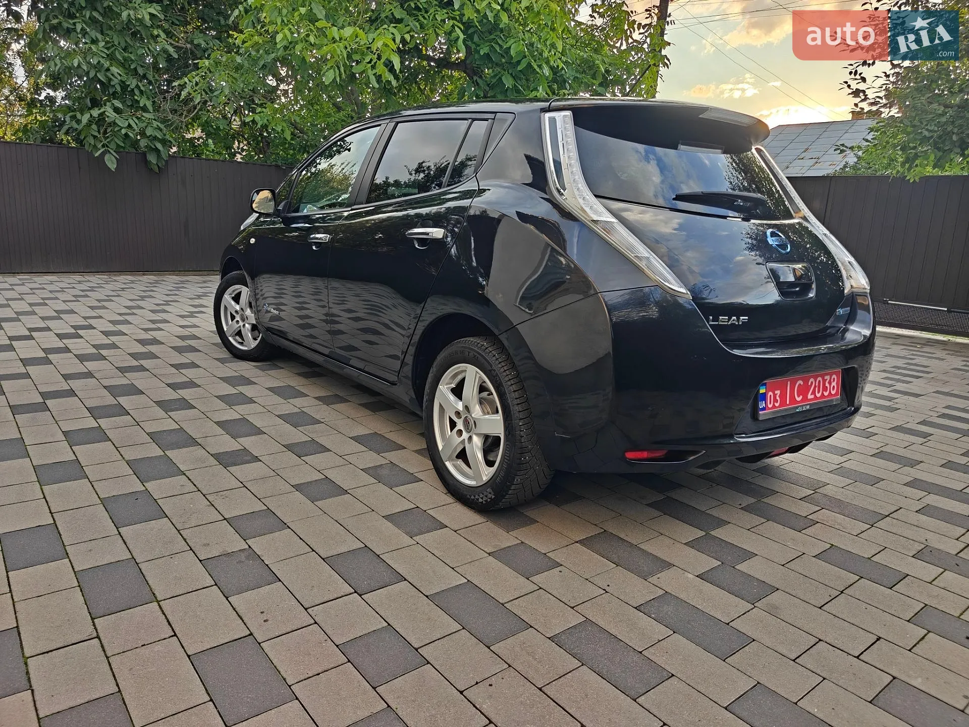 2015 Nissan Leaf - мініатюра 21