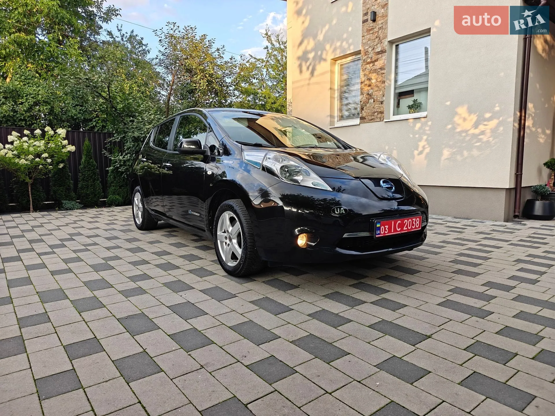 2015 Nissan Leaf - мініатюра 28