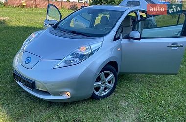 Хэтчбек Nissan Leaf 2012 в Луцке фото Хэтчбек Nissan Leaf 2012 в Луцке