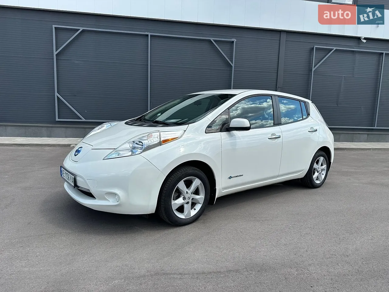 2015 Nissan Leaf - мініатюра 11