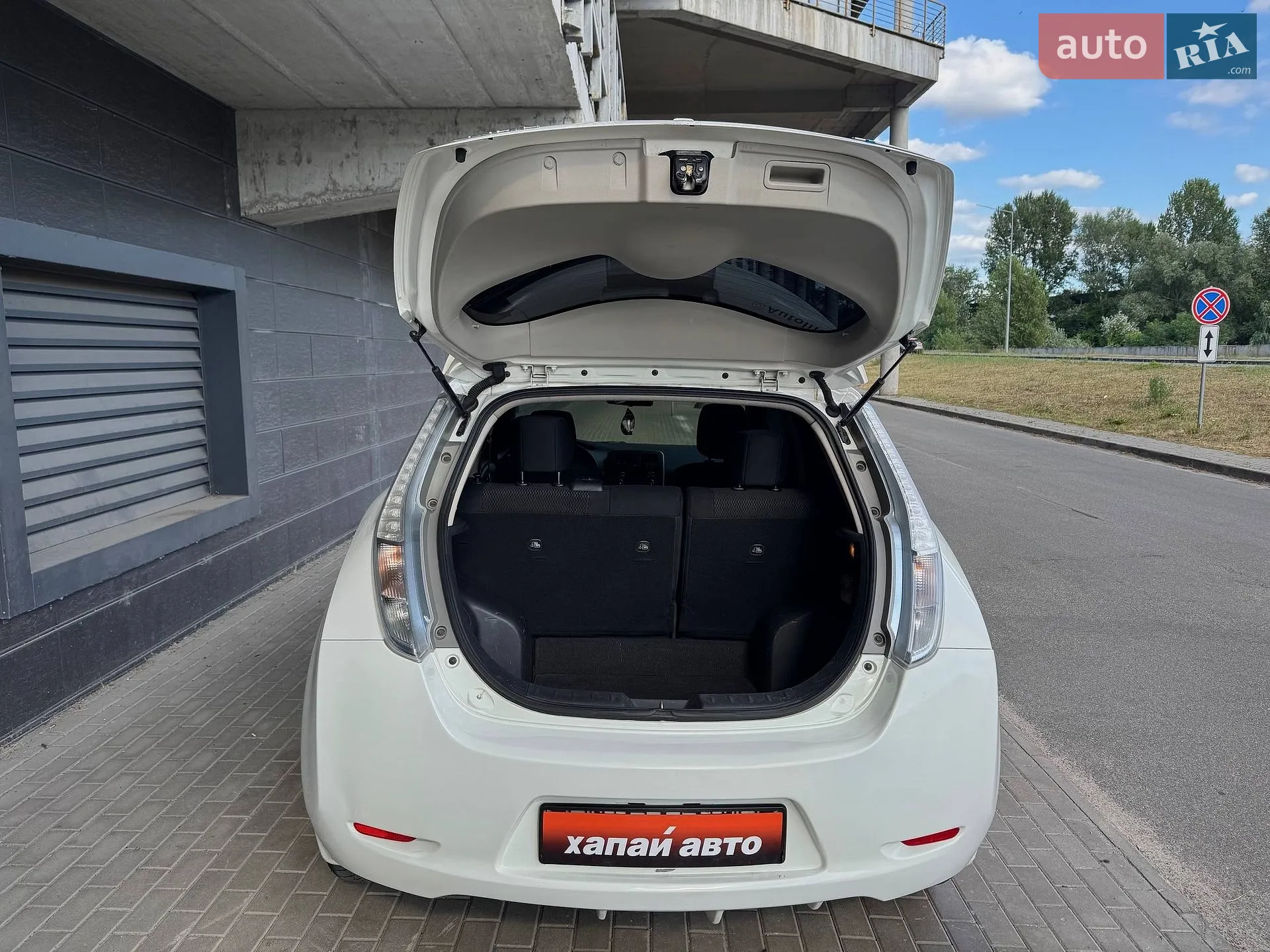 2013 Nissan Leaf - мініатюра 16