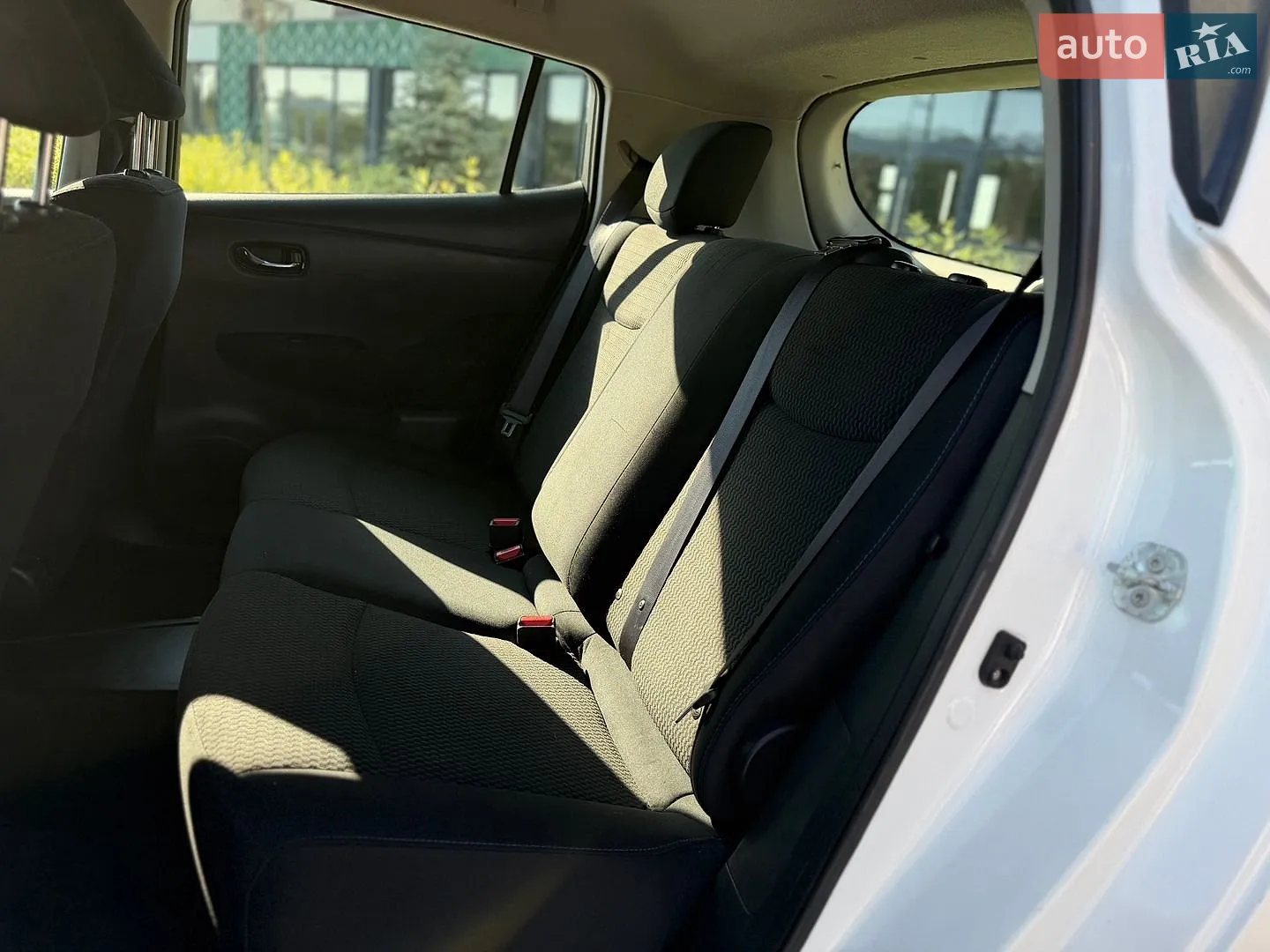 2014 Nissan Leaf - мініатюра 10