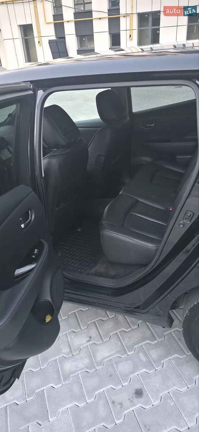 2015 Nissan Leaf - мініатюра 12