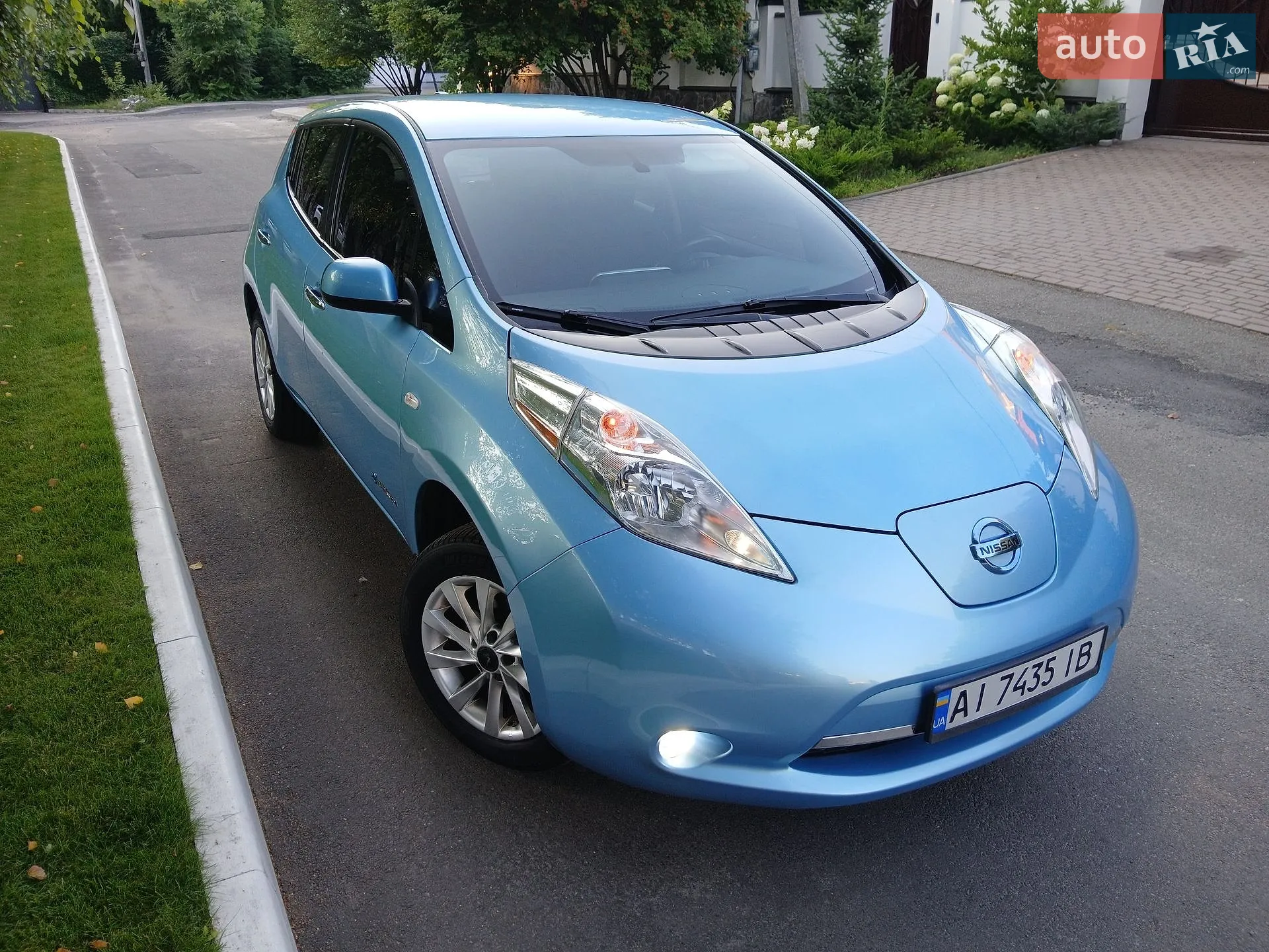 2015 Nissan Leaf - мініатюра 2