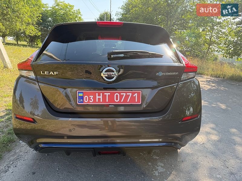 Хэтчбек Nissan Leaf 2018 в Ровно