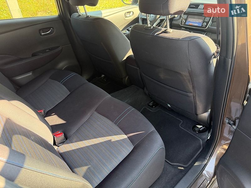 Хэтчбек Nissan Leaf 2018 в Ровно