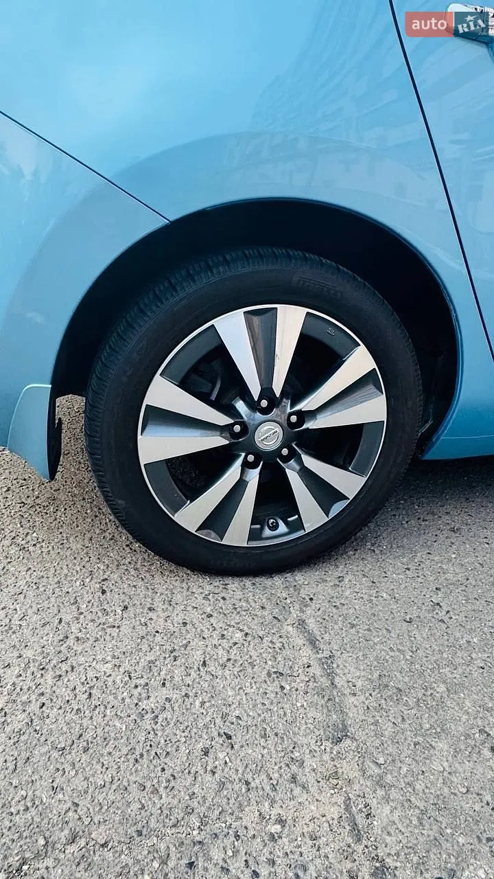 2015 Nissan Leaf - мініатюра 12