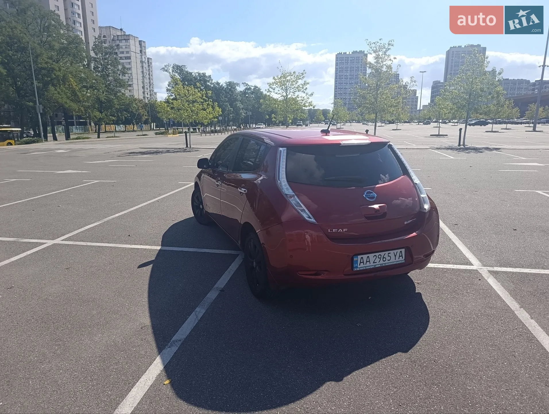 2015 Nissan Leaf - мініатюра 6