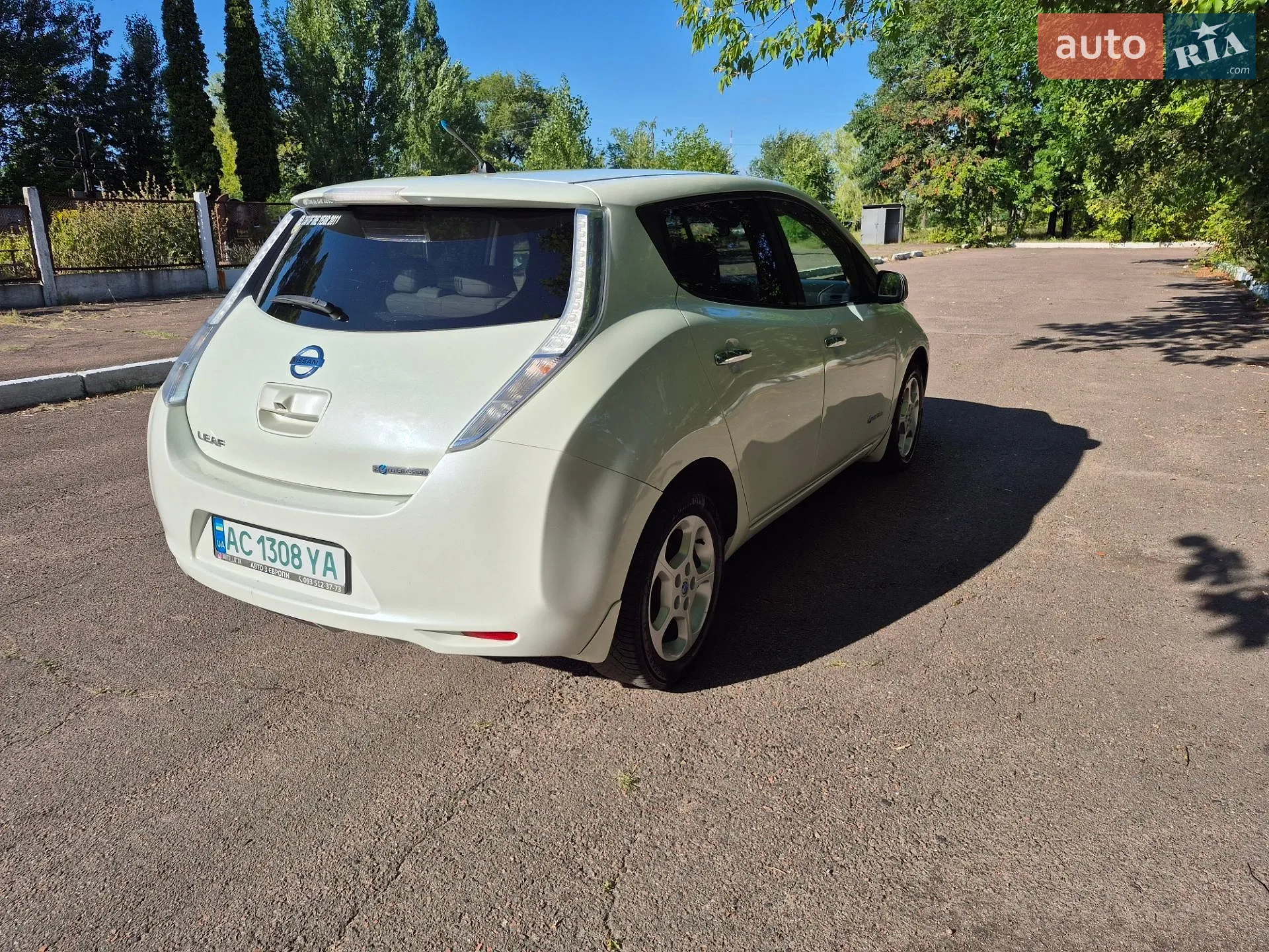 2011 Nissan Leaf - мініатюра 6