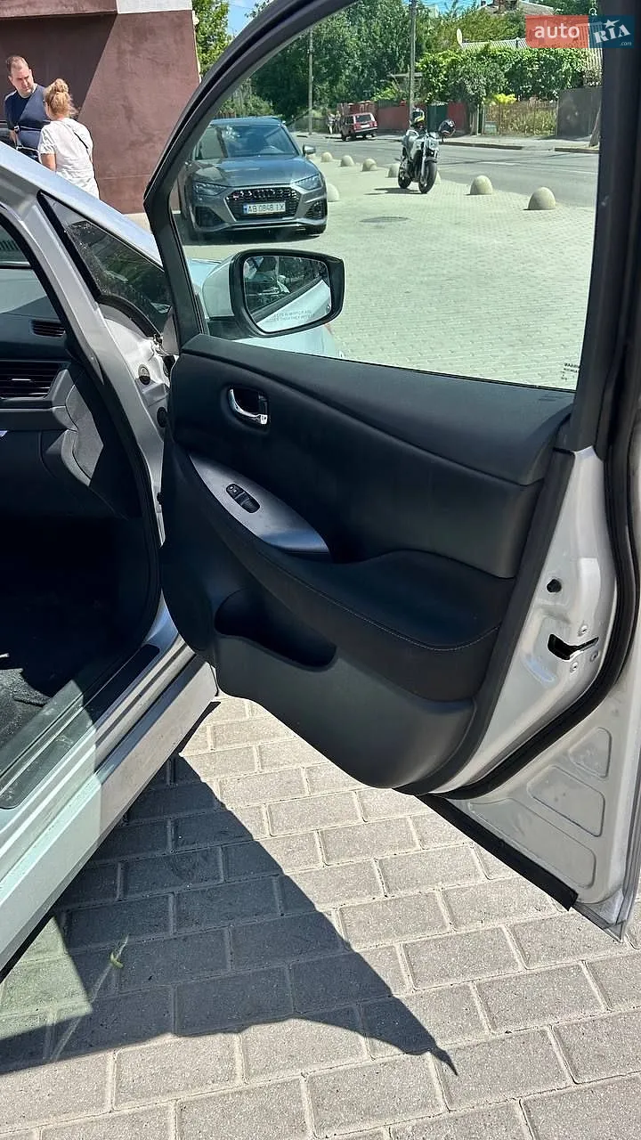 2022 Nissan Leaf - мініатюра 22
