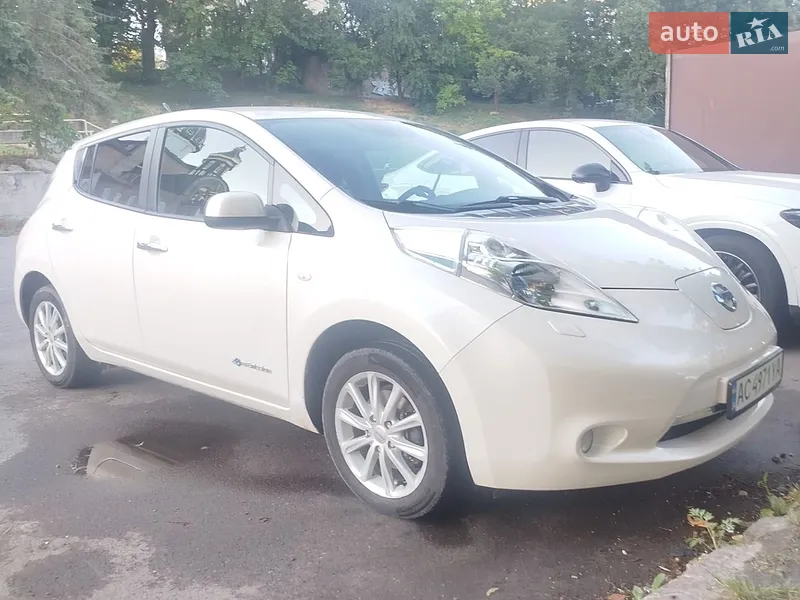 Nissan Leaf